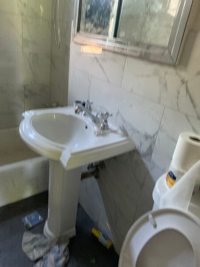 Foto del edificio - 229 ST