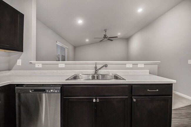 Building Photo - Comfortable and inviting space for you and...