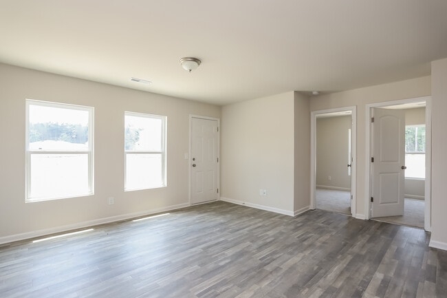 Building Photo - 2218 Cotton Dr