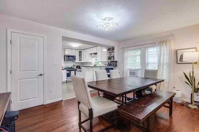 Foto del edificio - 86 Tulip St