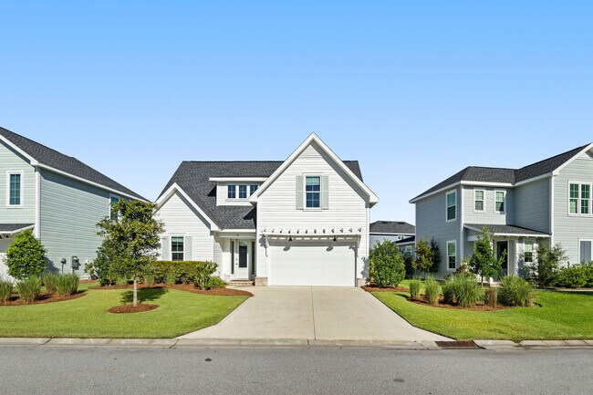 Building Photo - 84 Roundwood Dr