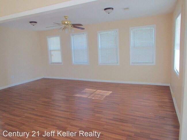 Building Photo - 3 br, 2 bath House - 2528 Kensington Dr E