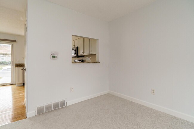 Foto del edificio - 1217 Weybridge Rd