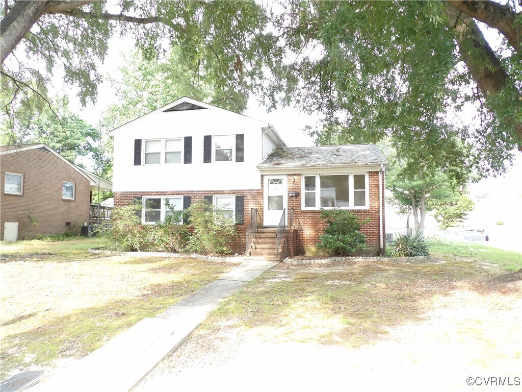 Foto principal - 614 Old Town Dr