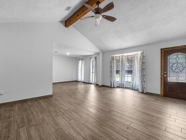 Foto del edificio - 12114 Creekside Dr