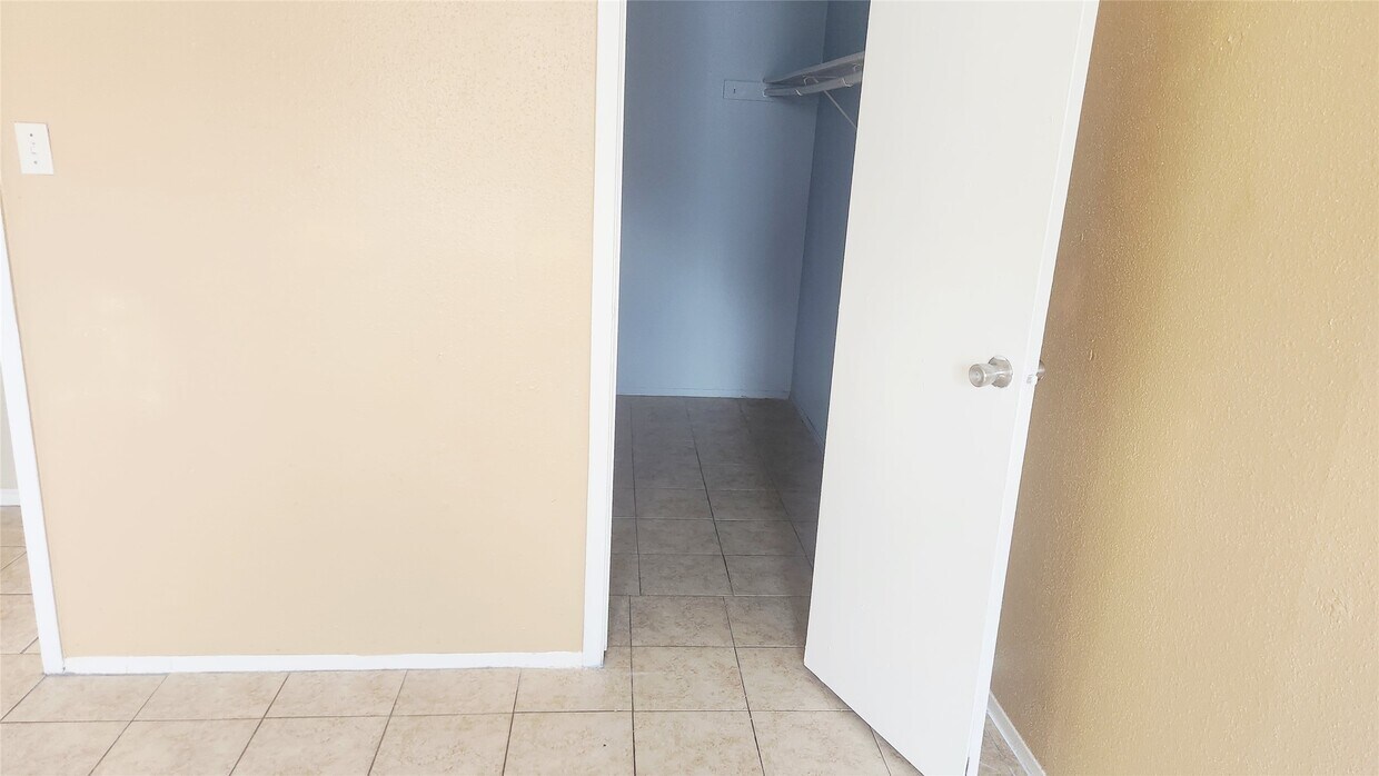 Building Photo - 12511 Ashford Meadow Dr