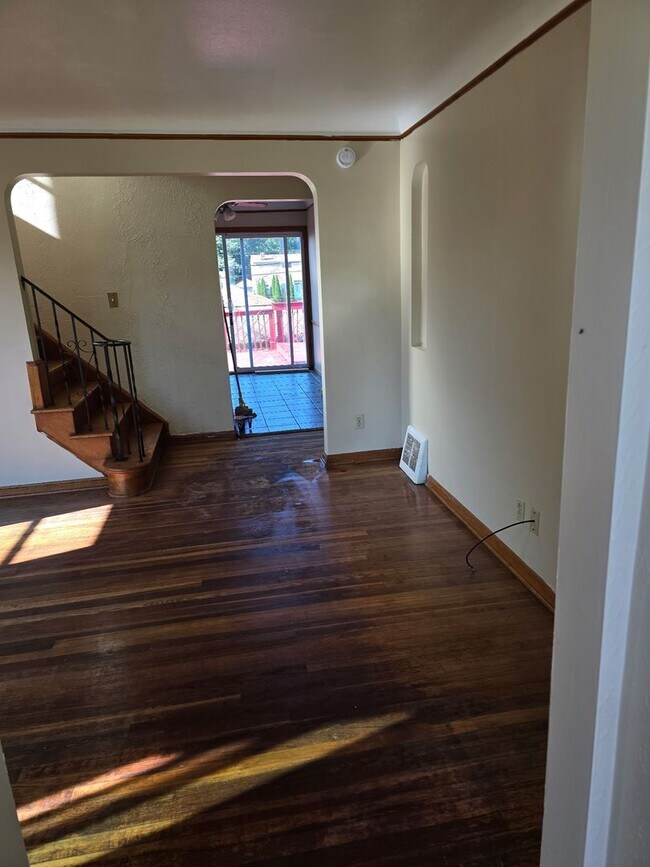Building Photo - 12405 Reindeer Ave