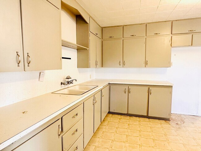Foto del edificio - 1524 N. Austin