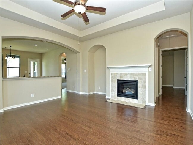 Foto del edificio - 120 W Adelanta Pl