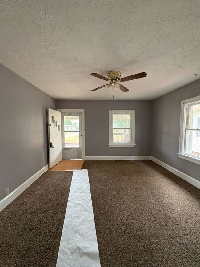 Foto del edificio - 803 21st St NW