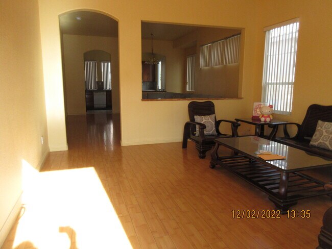 Foto del edificio - 7856 Bonaventure Dr