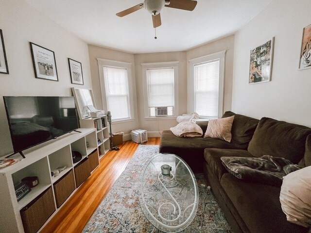 Foto principal - 715 E 2nd St