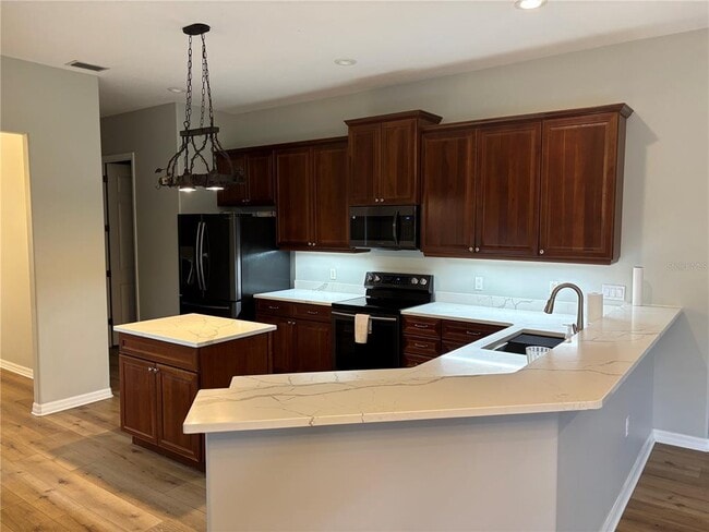 Building Photo - 7632 Drayton Cir