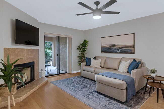 Foto del edificio - Rates Vary: $2,495 - $4,245