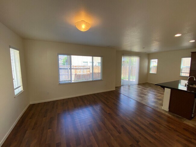 Foto del edificio - SE Reno - Damonte Ranch - 4 Beds 3 Baths
