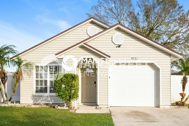 Building Photo - 3 Bedroom Pet-Friendly Home in Orlando, FL with Main Street Renewal