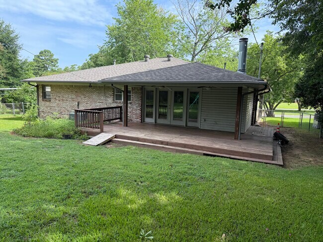Foto del edificio - 6805 Sandpiper Dr