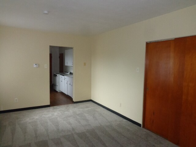 Building Photo - 212 Abend St