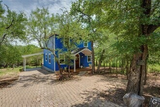 Building Photo - 719 Birch Ln