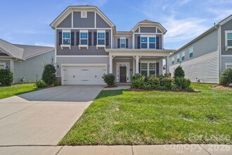 Building Photo - 1106 Cigar Ln
