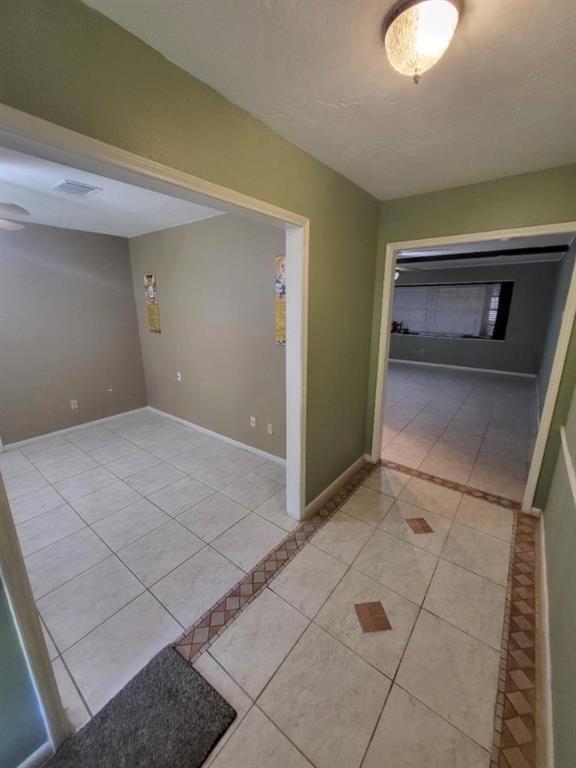 Building Photo - 12118 Sela Ln
