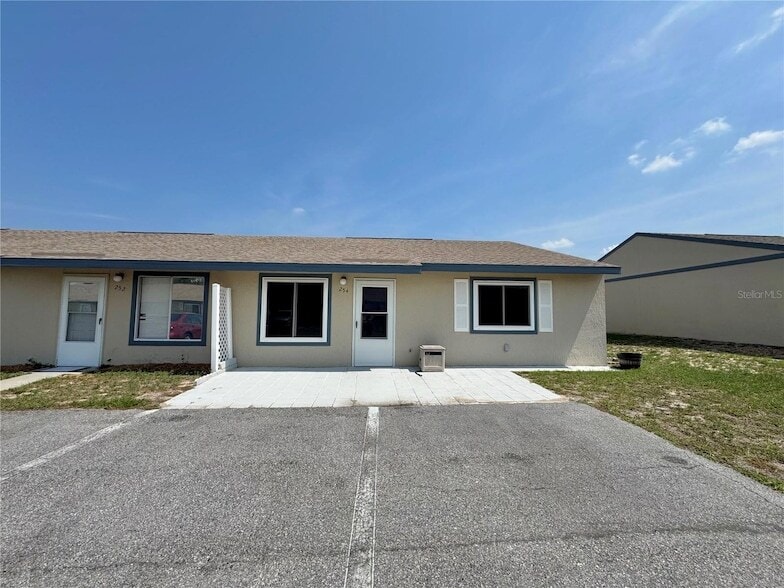 Primary Photo - 254 Winter Ridge Blvd
