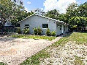 Building Photo - 623 NW 3rd Ave