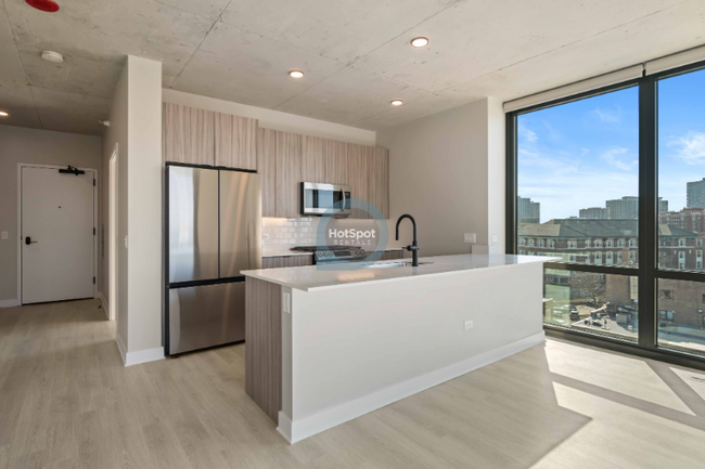 Foto del edificio - 4600 N Broadway