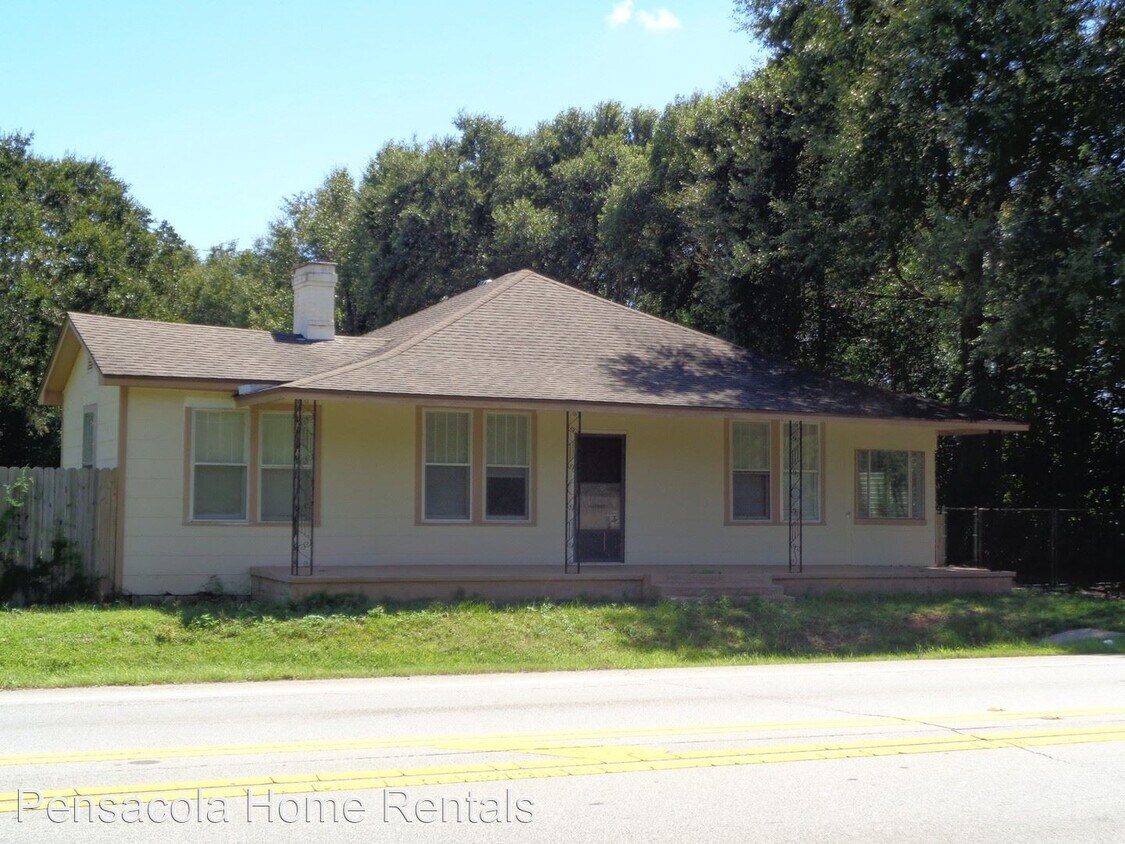 5404 N Blue Angel Pkwy Pensacola Fl 32526 House For Rent In Pensacola Fl Apartments Com