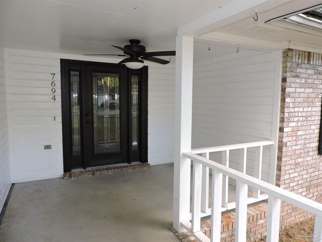 Building Photo - 7694 Old Hickory Dr