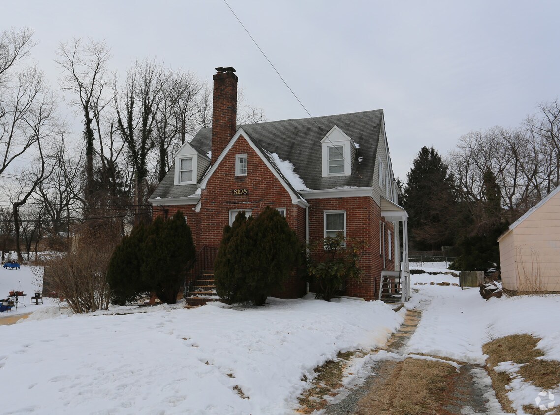 Primary Photo - 8108 Greenwood Ave