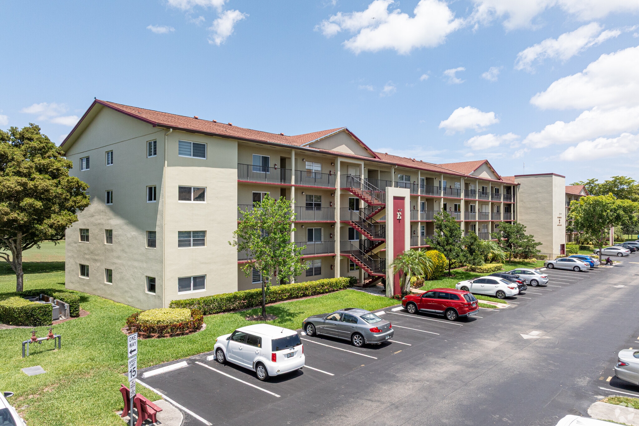 Buckingham Condominium