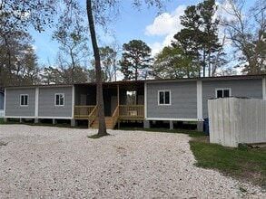 Building Photo - 15435 Esther Dr