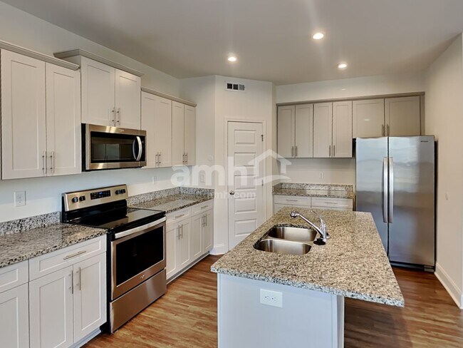 Foto del edificio - 5107 Sunset Ridge Ln