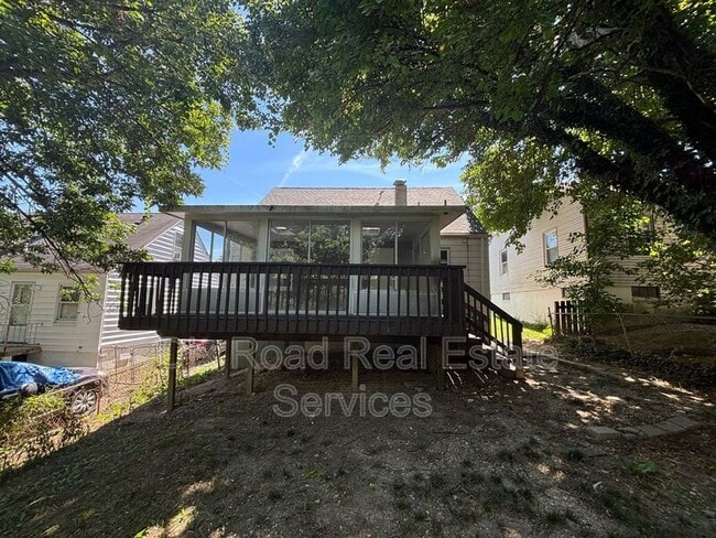 Building Photo - 1862 Ashbrook Dr