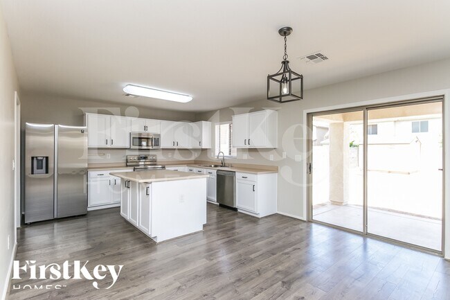 Foto del edificio - 1168 W Desert Basin Dr