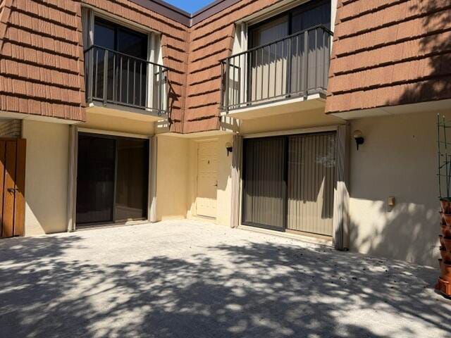Building Photo - 3013 30th Ct