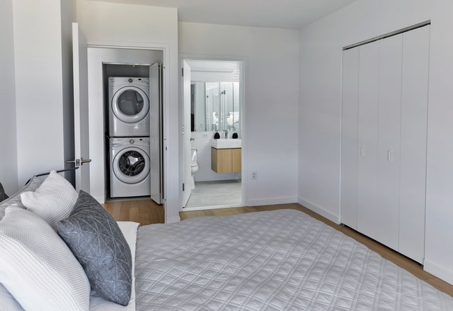 Interior Photo - 10 Halletts Point