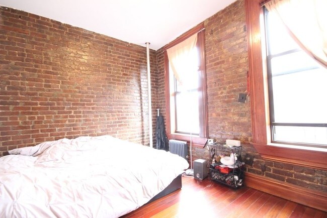 Building Photo - 117 Mulberry St
