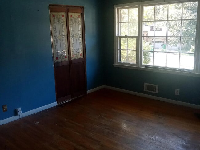 Building Photo - 725 San Miguel Dr