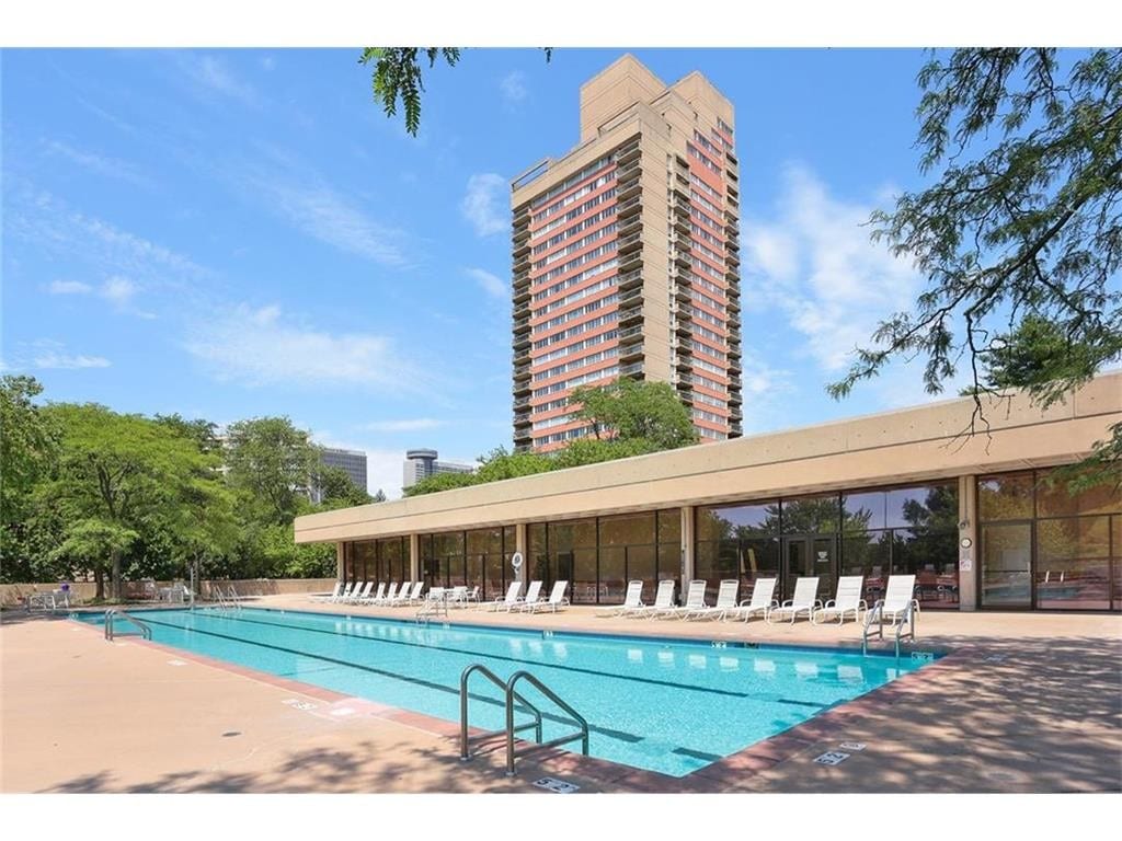 2510 Grand Blvd, Kansas City, MO 64108 Condo for Rent in Kansas City, MO