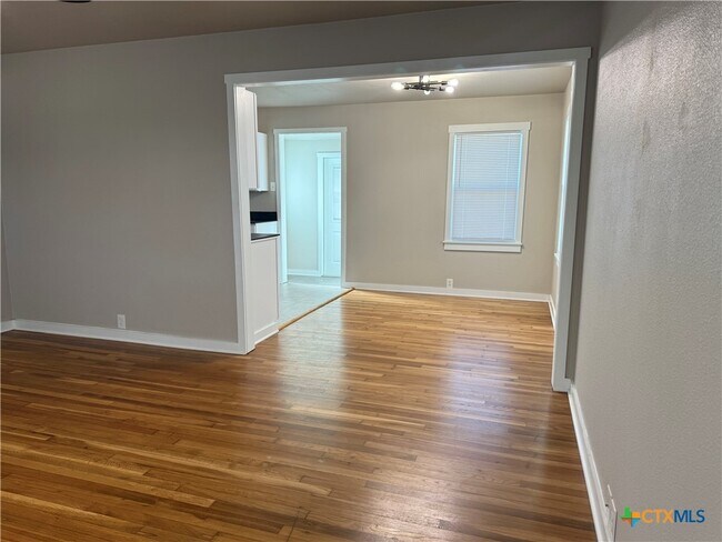 Foto del edificio - 1706 S 41st St