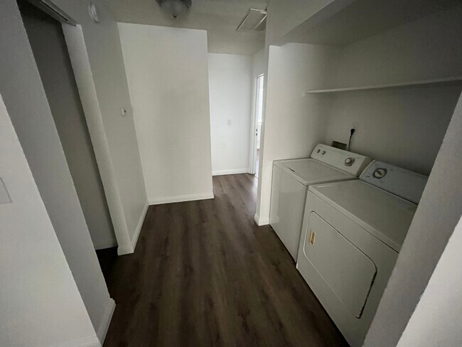 Foto del edificio - 4841 E Craig Rd