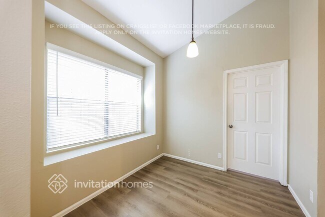 Foto del edificio - 222 N Heritage Dr