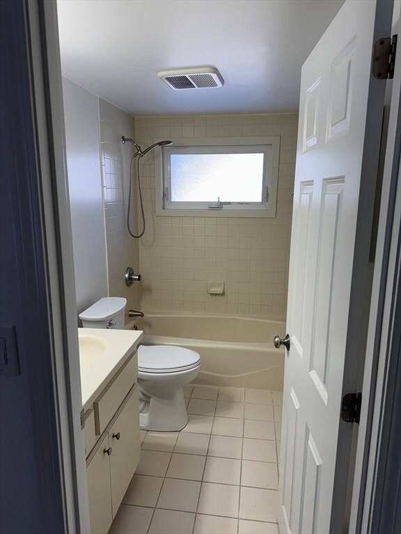 Foto del edificio - 6 Franzone Dr