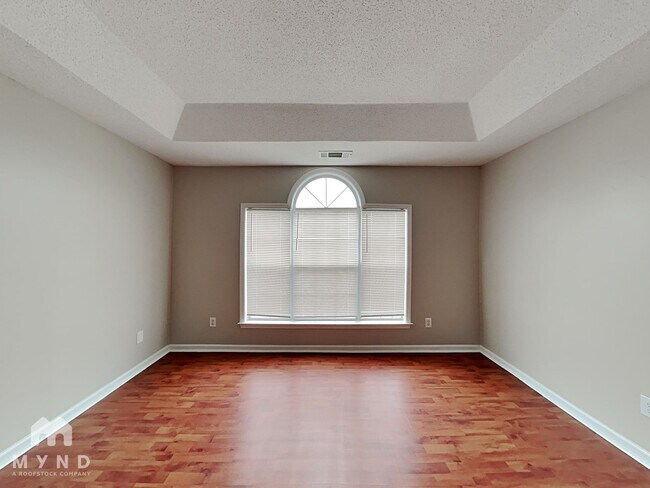 Building Photo - 10576 Sourwood Ct