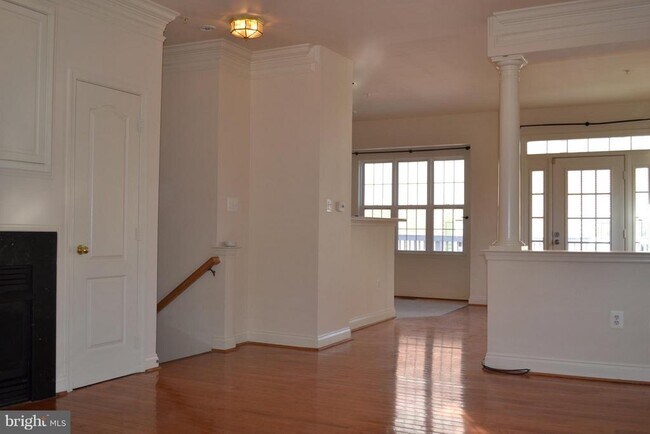 Foto del edificio - 218 Poplar Spring Rd