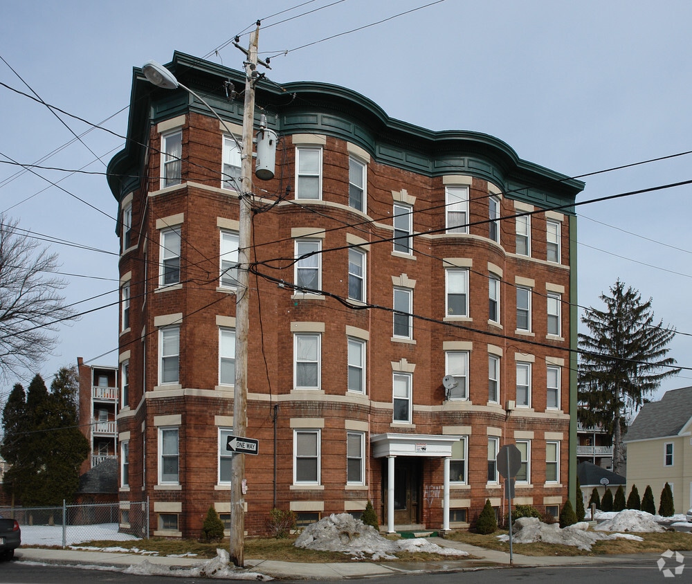 Building Photo - 45 Wolcott St