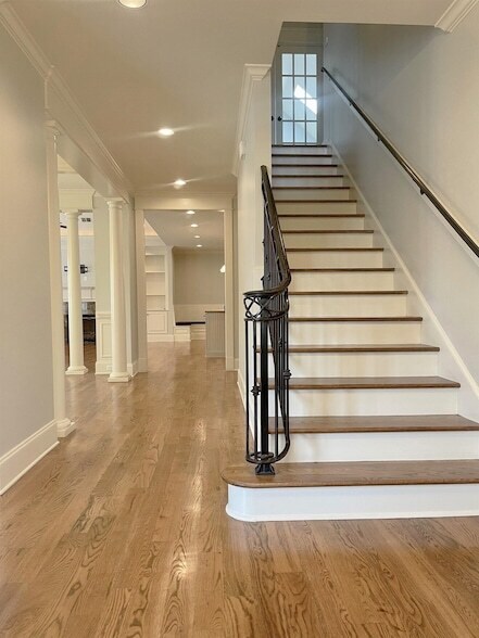 Foto del edificio - 1820 Enclave Hollow Ln E