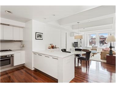 Foto principal - 225 Lafayette St